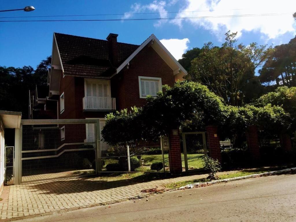 Apartamento Duplex De Gramado By Cia Da Temporada Ngoại thất bức ảnh